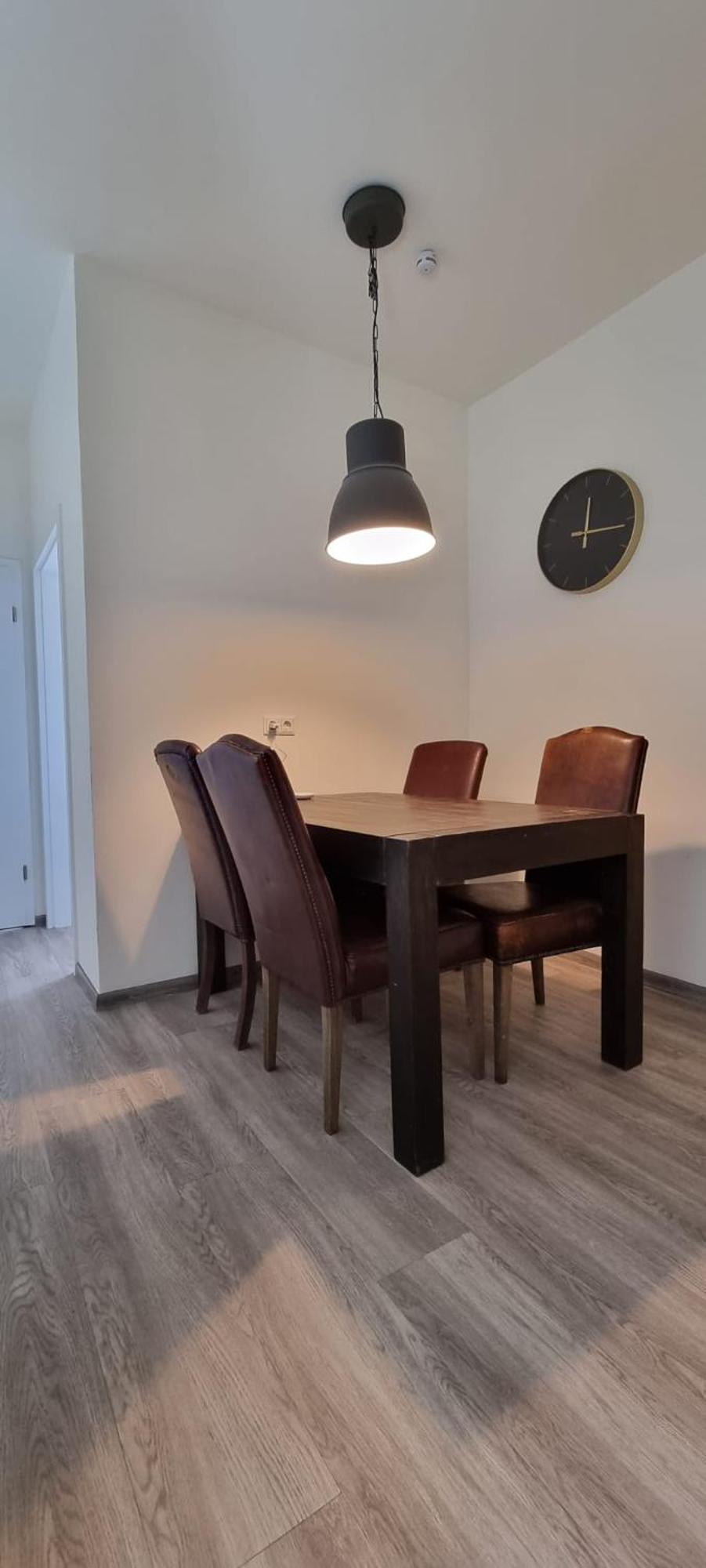 Sechsbettzimmer 